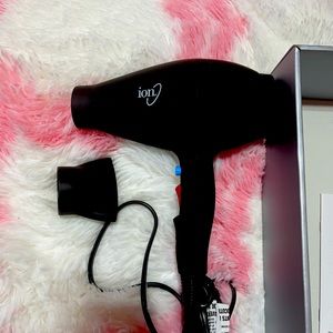 ion pro compact dryer 1875W